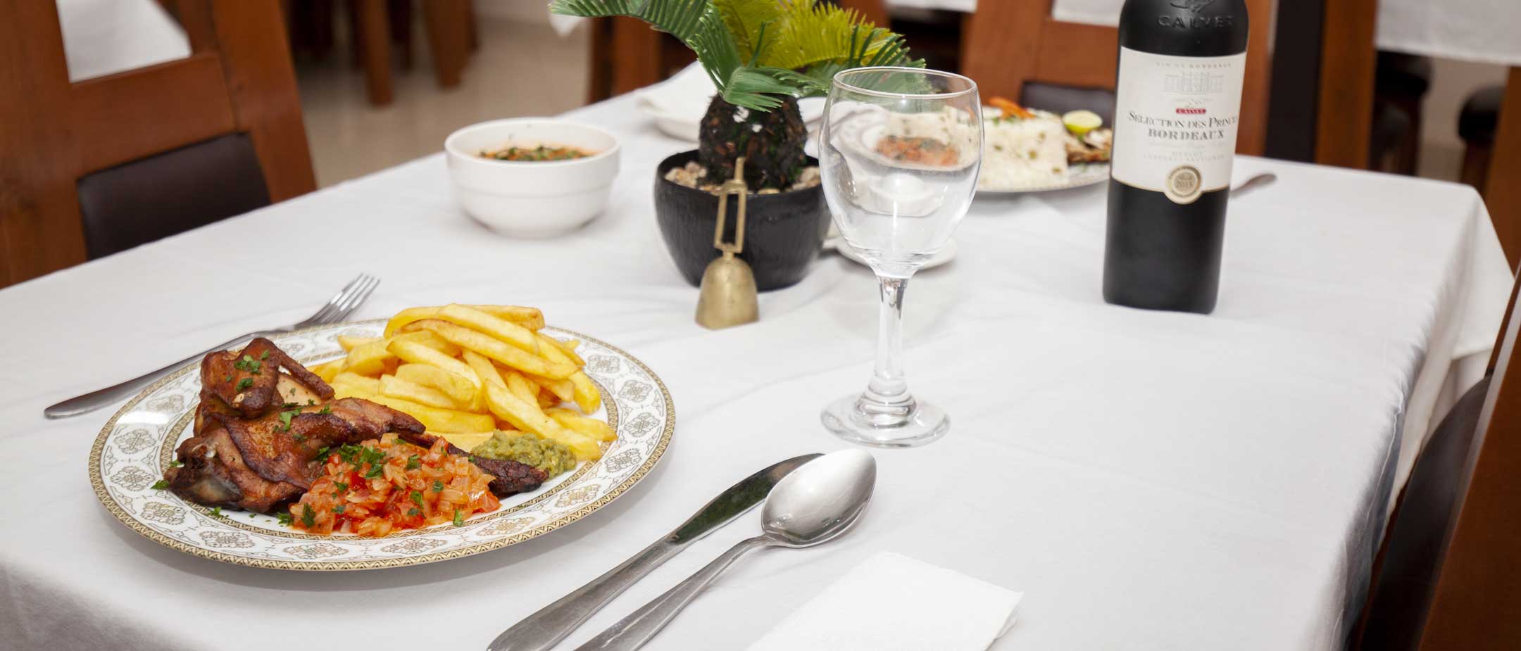 Restaurant Hotel Résidence Santa Claudia Porto-Novo au Bénin